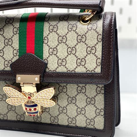 gucci purse with bee clasp|gucci queen margaret bee clasp.